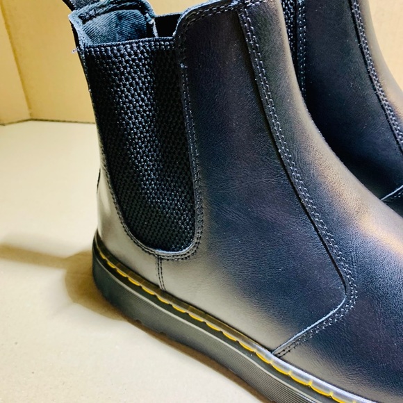 NEW w/o box Dr. Martens black leather ankle boot - Picture 12 of 13